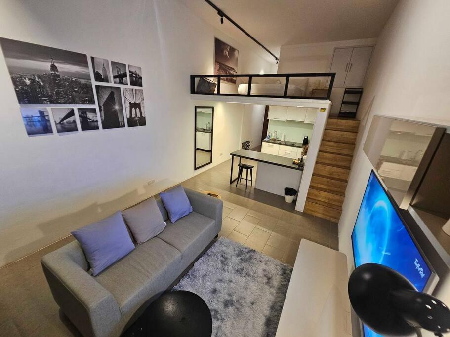 Skyview Studio, Est Bangsar, High View For 2 Apartment Kuala Lumpur