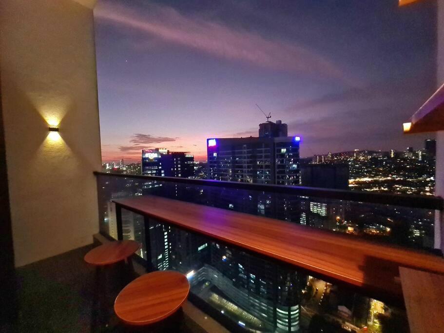 Skyview Studio, Est Bangsar, High View For 2 Apartment Kuala Lumpur